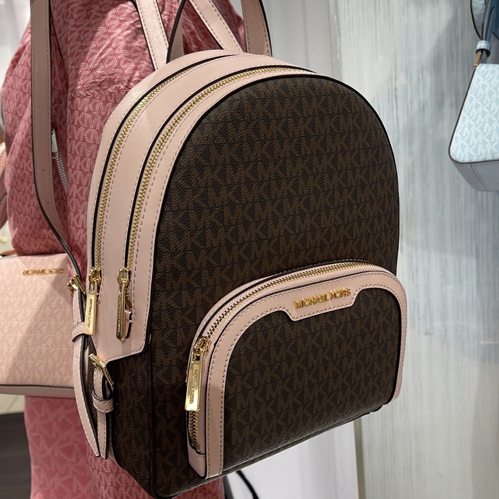 Michael Kors Backpack Bag Jaycee Md Backpack Powder Blush 35S2G8TB2B
Brown - Picture 11 of 16